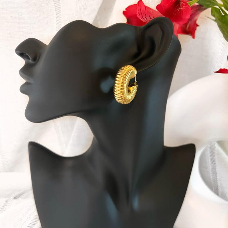 Abee Chunky Ribbed Hoop Earrings