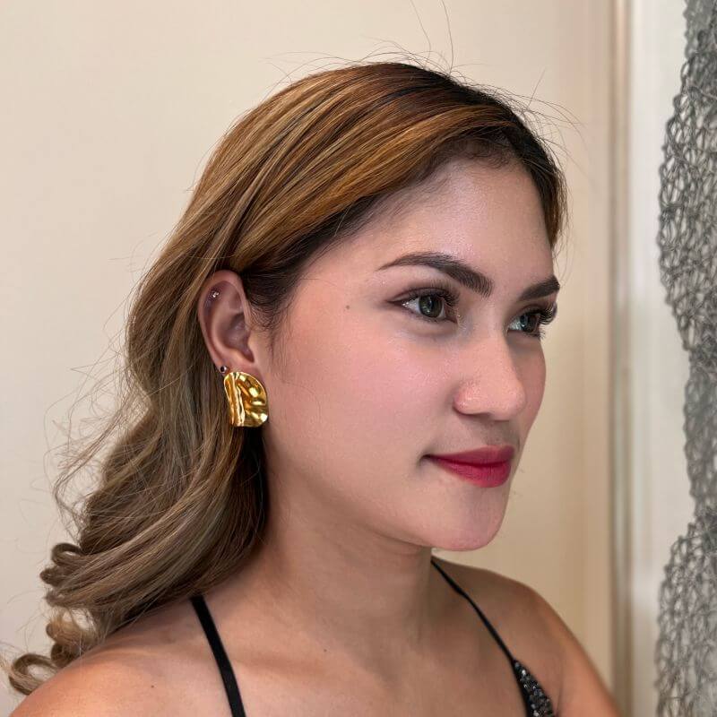 Amare 90's Vintage Folded Gold Earrings
