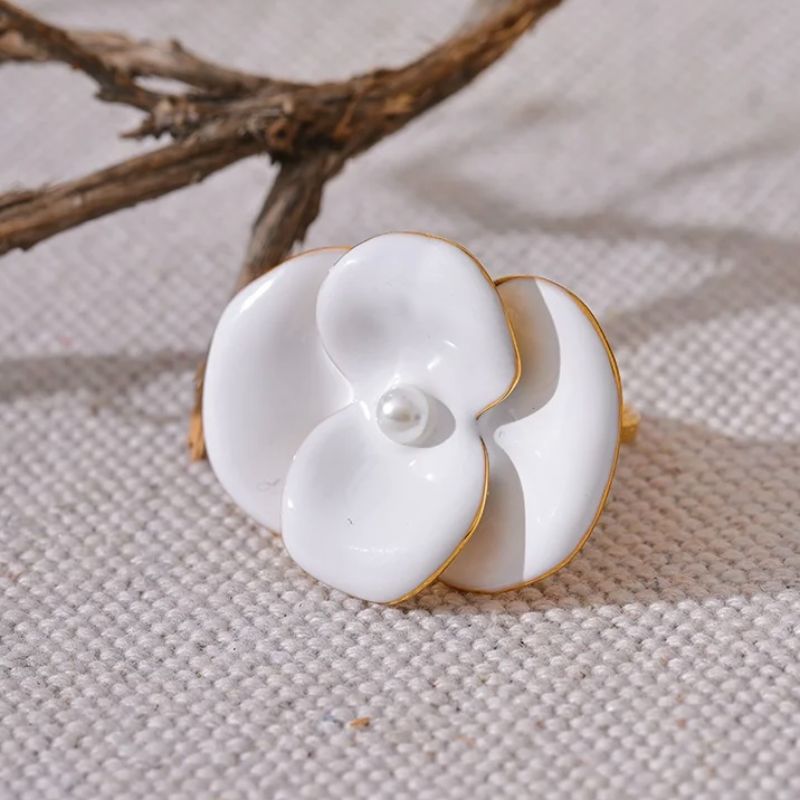 White Flower Adjustable Ring