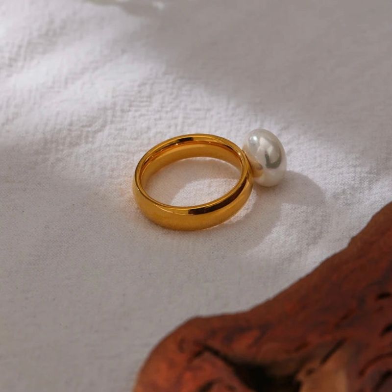 Pearl Gold Ring