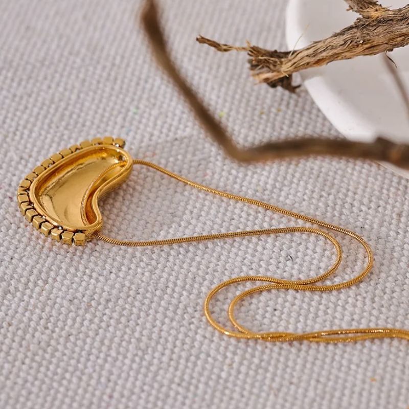 Sweet Heart Pendant Necklace