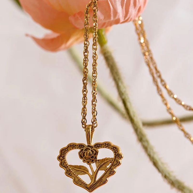 Heart Flower Necklace
