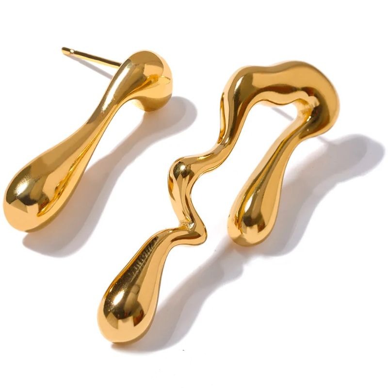 Jordyn Gold Waterdrop Stud Earrings