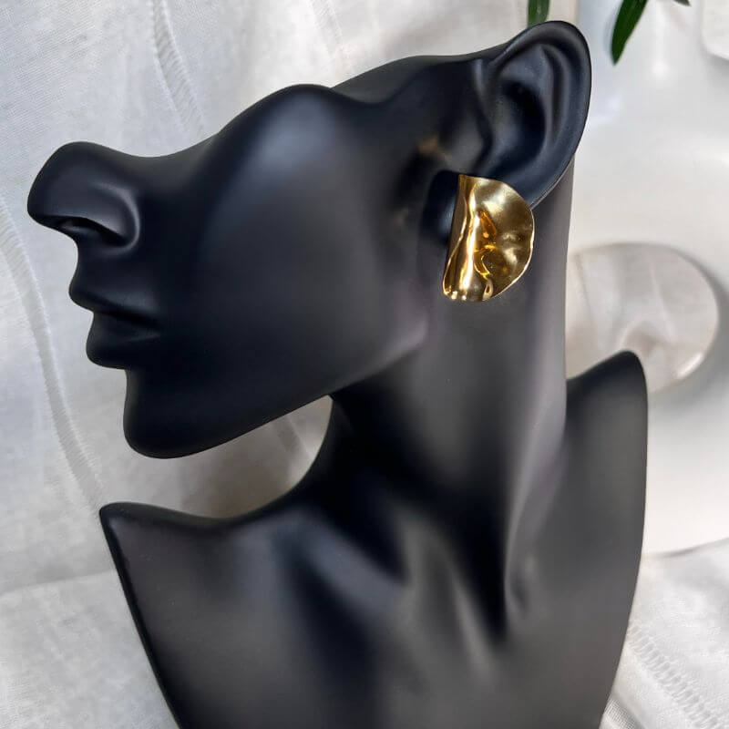 Amare 90's Vintage Folded Gold Earrings